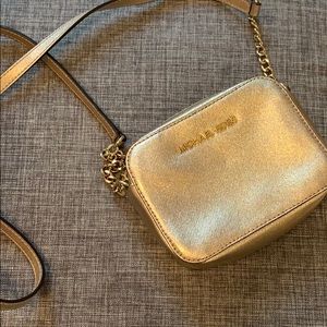 Michael Kors mini Jet Set crossbody🌙